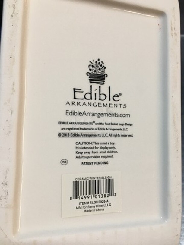 NICE! ALL ONE MONEY! Ceramic "Santa's Sleigh" Arrangement Holder!  - Image 8 of 8