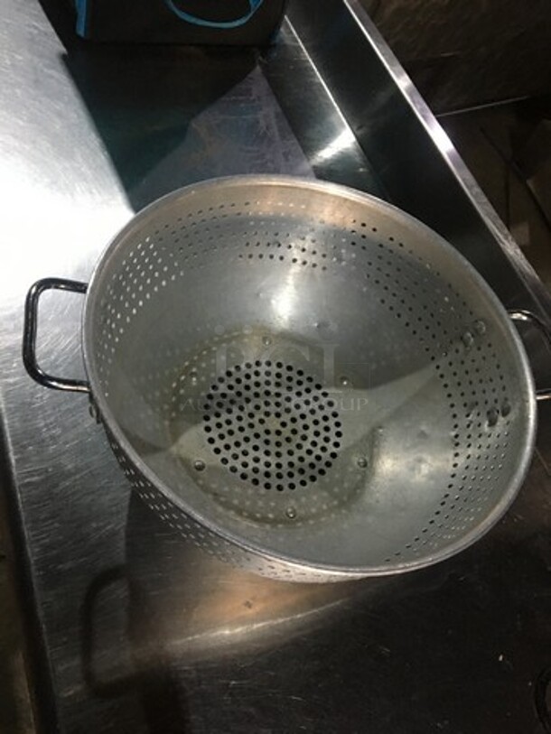 Draining Bowl! With Handles! 4 X Your Bid! - Image 6 of 6