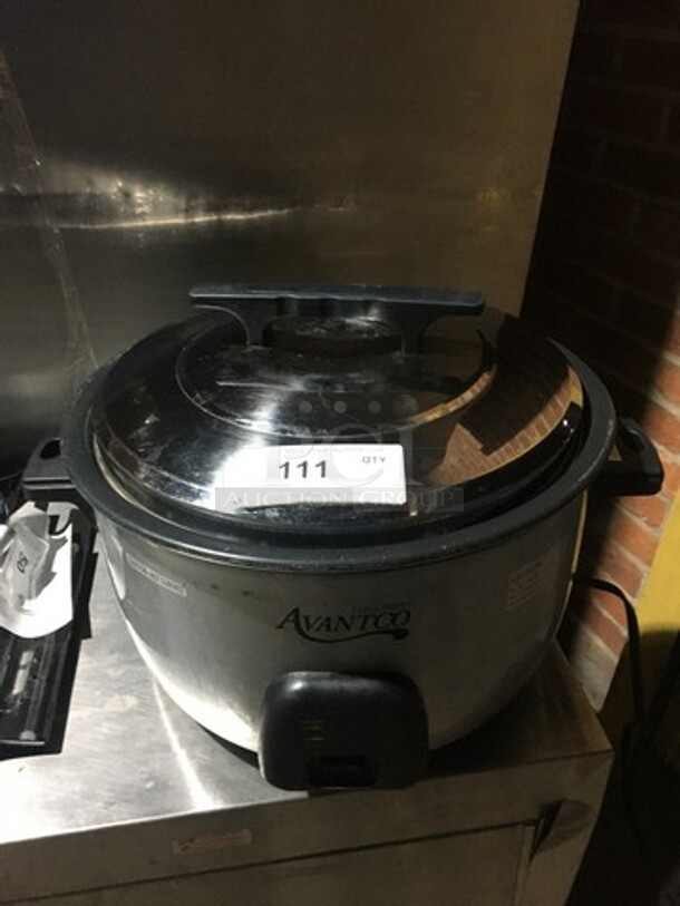 Avantco Commercial Countertop Electric Rice Cooker! Model 177RC3060! 120V!