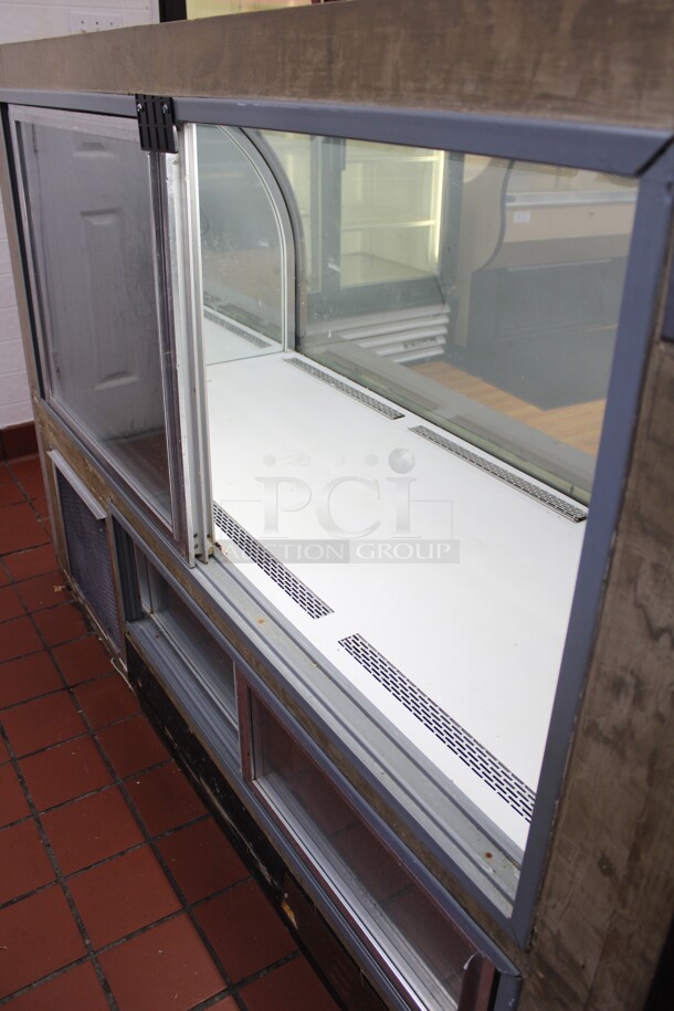 WOW! Commercial Sliding Glass Door Deli Case. 72x35x50. 115V.60Hz.  Tested And Working! Buyer Must Remove. Shipping Is Not Available. - Image 6 of 8