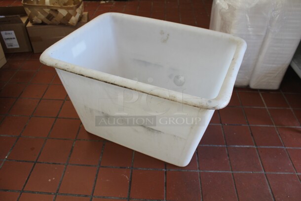Commercial Heavy Duty Plastic Tub. 32x24x20. Shipping Is Not Available. - Image 3 of 3