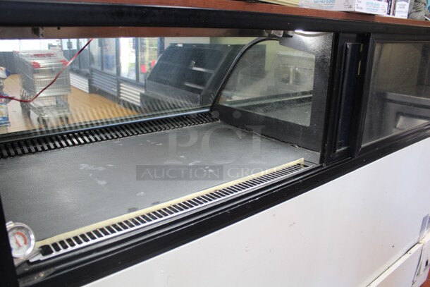 TERRIFIC! Structural Concepts Encore Series Model HOU7452R Commercial Sliding Door Deli Case With Open Air Grab And Go Merchandiser. 76x41x52.5. 220V/60Hz. Tested And Working! Buyer Must Remove. Shipping Is Not Available. - Image 6 of 9