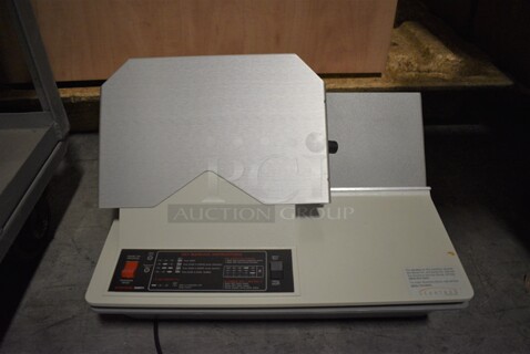 Scantron Model 888P+ Metal Countertop Scantron Test Scorer Machine Bubble Sheet Scanner w/ Cover. 120 Volts, 1 Phase. 19x14x13. (facilities)