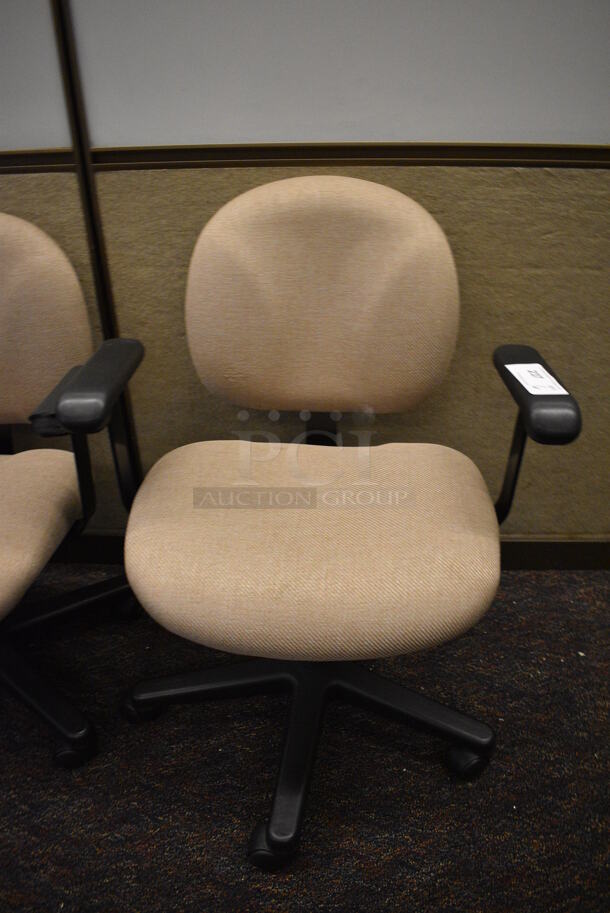 6 Tan Office Chairs w/ Arm Rests on Casters. 26x21x35. 6 Times Your Bid! (John N. Hall Tech - Room 131) - Image 3 of 4