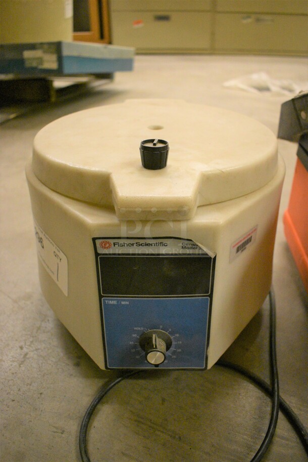 Fisher Scientific Model 228 Countertop Centrifuge. 115 Volts, 1 Phase. 11x12x9. (John N. Hall Tech - Room 121)