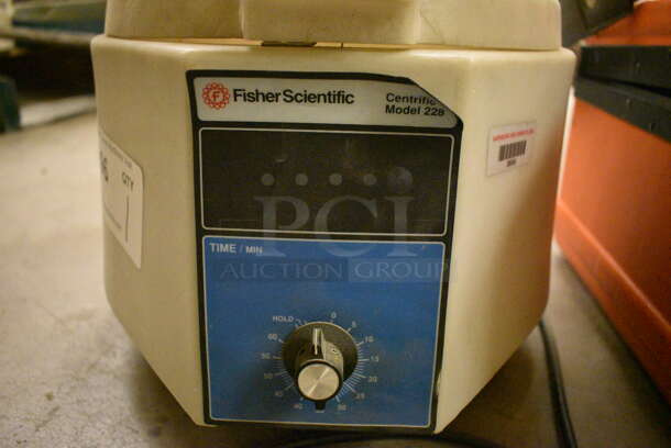 Fisher Scientific Model 228 Countertop Centrifuge. 115 Volts, 1 Phase. 11x12x9. (John N. Hall Tech - Room 121) - Image 5 of 6