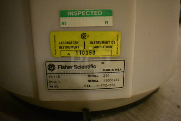 Fisher Scientific Model 228 Countertop Centrifuge. 115 Volts, 1 Phase. 11x12x9. (John N. Hall Tech - Room 121) - Image 6 of 6