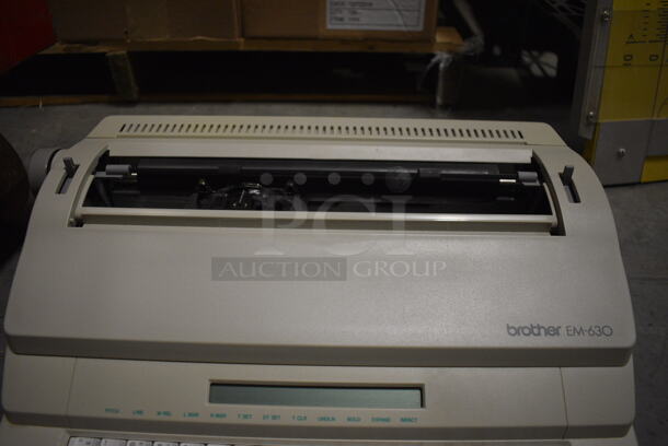 Brother EM-630 Countertop Typewriter w/ Cover. 20x17x6. (facilities) - Image 3 of 6