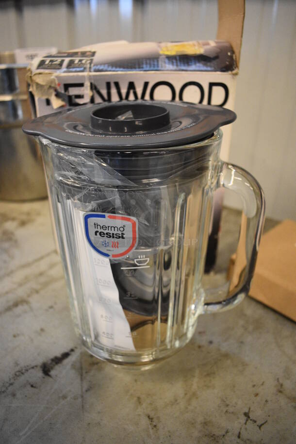 BRAND NEW IN BOX! Kenwood Commercial Glass Pitcher for Blender. 8x6x10