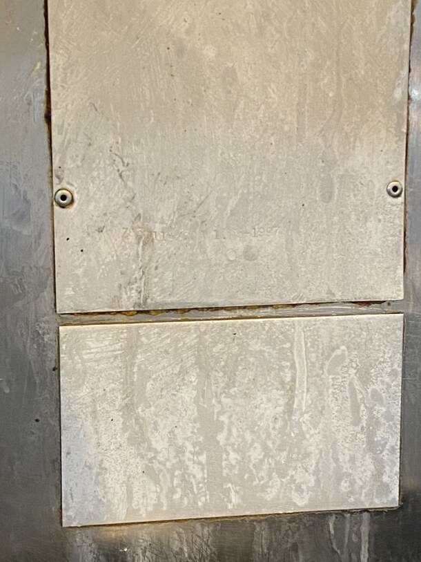 GORGEOUS! Henny Penny Model PFG-690 Stainless Steel Commercial Floor Style Natural Gas Powered Pressure Fryer w/ Filtration System on Commercial Casters. 100,000 BTU. 25x41x63 - Image 2 of 9