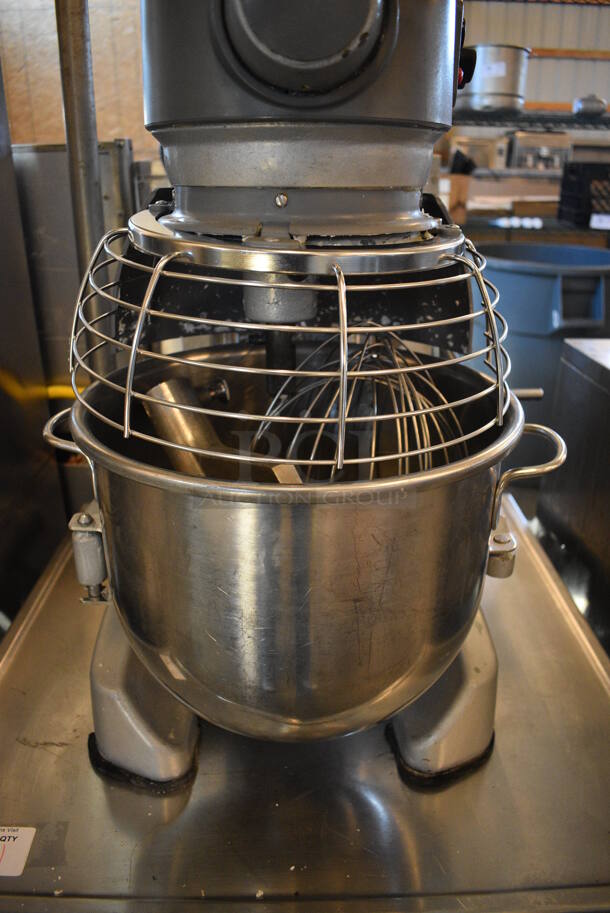 BEAUTIFUL! Hobart Legacy Model HL200 Metal Commercial Countertop 20 Quart Planetary Mixer w/ Stainless Steel Mixing Bowl, Bowl Guard, Paddle and Whisk Attachments. 100-120 Volts, 1 Phase. 17x23x30. Tested and Working! - Image 6 of 8