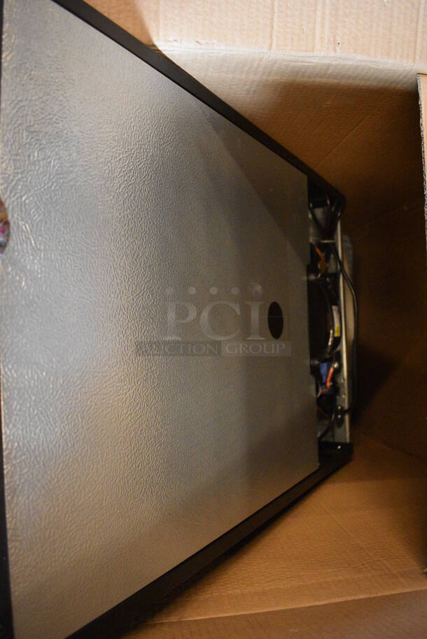 BRAND NEW! ZPJ-170 Metal Commercial Single Door Direct Draw Kegerator. Comes w/ Beer Tower! 21x25.5x33. Tested and Working! - Image 6 of 7