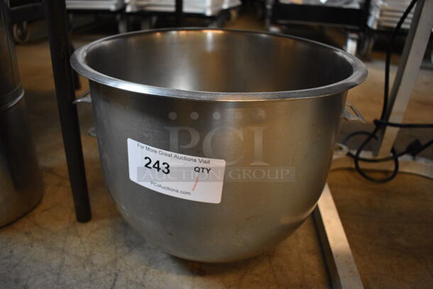 Hobart A-20SS Stainless Steel Commercial 20 Quart Mixing Bowl. 16x14x11