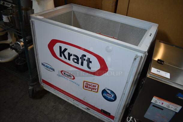 NICE! Model SC-180 Metal Commercial Floor Style Open Grab N Go Merchandiser Cooler on Commercial Casters. 115 Volts, 1 Phase. 34x21x32. Tested and Working! - Image 2 of 6
