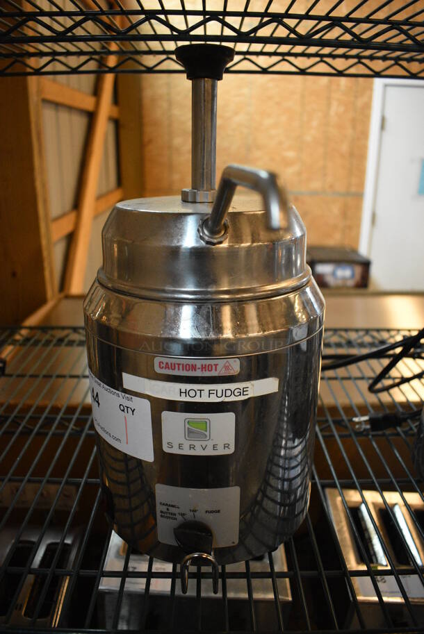 NICE! Server Model FSP Stainless Steel Commercial Countertop Food Warmer w/ Pump Top. 120 Volts, 1 Phase. 8x9x16. Tested and Working!