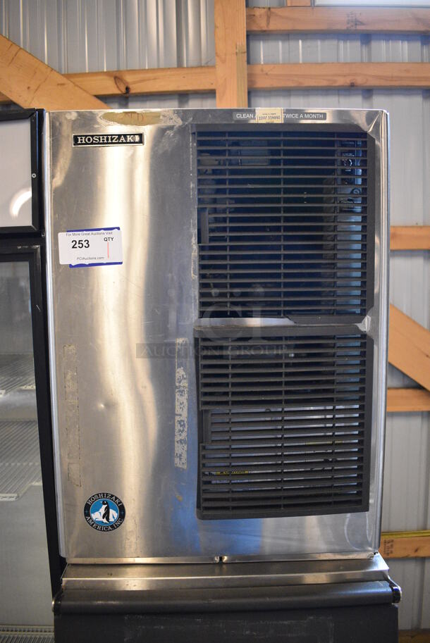 SWEET! Hoshizaki Model KM-500MAH Stainless Steel Commercial Air Cooled Ice Machine Head on Commercial Ice Bin. 115-120 Volts, 1 Phase. 22x32x77 - Image 4 of 7
