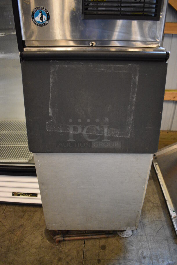 SWEET! Hoshizaki Model KM-500MAH Stainless Steel Commercial Air Cooled Ice Machine Head on Commercial Ice Bin. 115-120 Volts, 1 Phase. 22x32x77 - Image 5 of 7