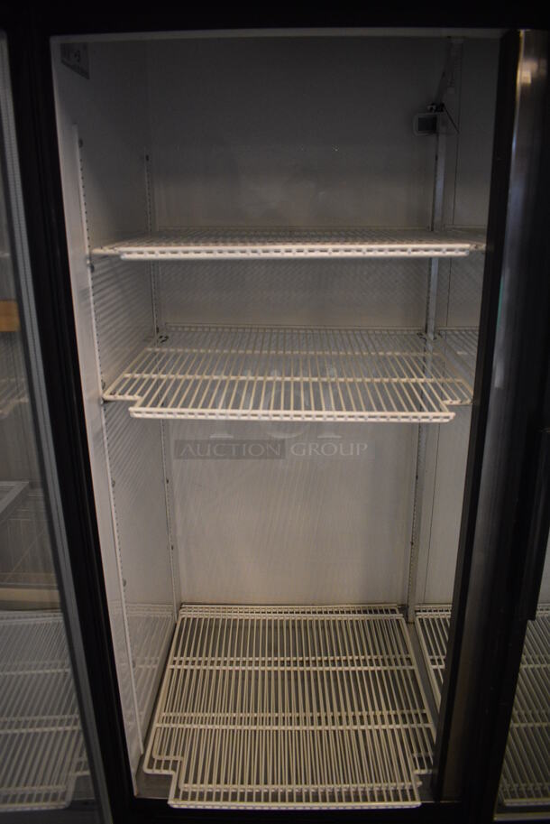 NICE! True Model GDM-49 Metal Commercial 2 Door Reach In Cooler Merchandiser w/ Poly Coated Racks. 115 Volts, 1 Phase. 54x30x79. Tested and Working! - Image 5 of 6