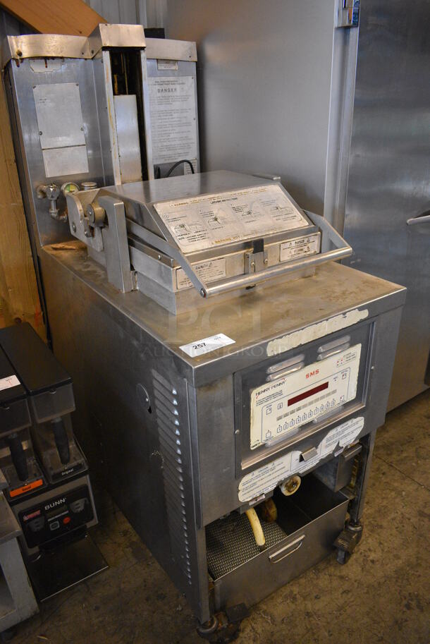 GORGEOUS! Henny Penny Model PFG-690 Stainless Steel Commercial Floor Style Natural Gas Powered Pressure Fryer w/ Filtration System on Commercial Casters. 100,000 BTU. 25x41x63 - Image 3 of 9