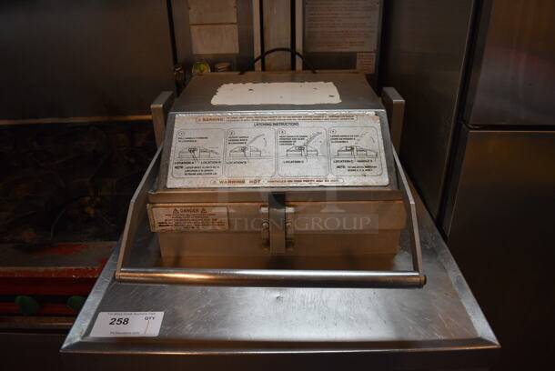 GORGEOUS! Henny Penny Model PFG-690 Stainless Steel Commercial Floor Style Natural Gas Powered Pressure Fryer w/ Filtration System on Commercial Casters. 100,000 BTU. 25x41x63 - Image 5 of 9