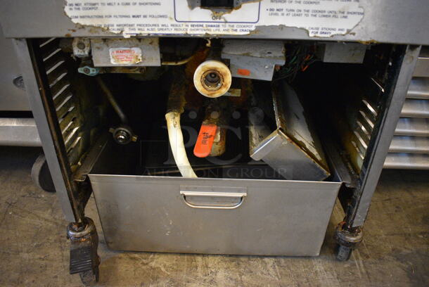 GORGEOUS! Henny Penny Model PFG-690 Stainless Steel Commercial Floor Style Natural Gas Powered Pressure Fryer w/ Filtration System on Commercial Casters. 100,000 BTU. 25x41x63 - Image 7 of 9