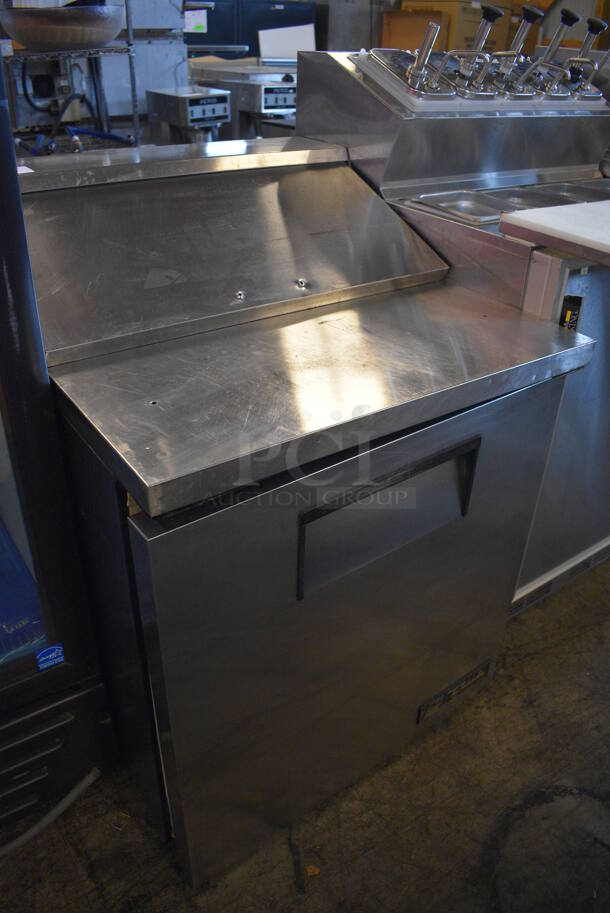 NICE! True Model TSSU-27-08 Stainless Steel Commercial Sandwich Salad Prep Table Bain Marie Mega Top. 115 Volts, 1 Phase. 27.5x30x37. Tested and Powers On But Does Not Get Cold - Image 3 of 8