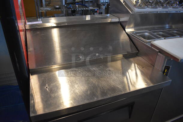 NICE! True Model TSSU-27-08 Stainless Steel Commercial Sandwich Salad Prep Table Bain Marie Mega Top. 115 Volts, 1 Phase. 27.5x30x37. Tested and Powers On But Does Not Get Cold - Image 4 of 8