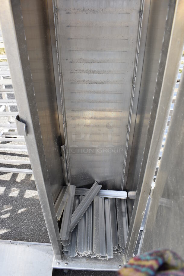 Metal Commercial Enclosed Pan Rack. 17x22x77 - Image 4 of 4