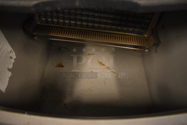 GREAT! Ice-O-Matic Model ICEU150FA4 Metal Commercial Floor Style Self Contained Ice Machine. Missing 1 Leg. 115 Volts, 1 Phase. 24x25x40 - Image 5 of 7