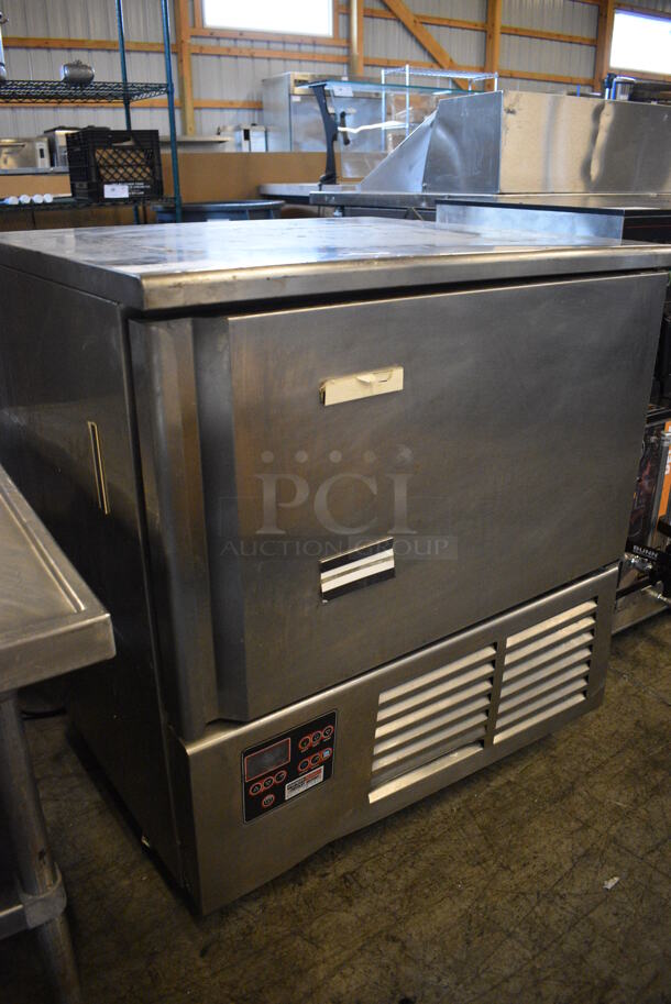 GREAT! Piper Products Servolift Eastern Model RCM051S A Stainless Steel Commercial Floor Style Single Door Undercounter Blast Chiller w/ Probe. 208 Volts, 1 Phase. 31x28x34 - Image 3 of 7