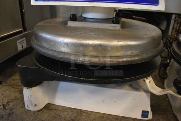 AMAZING! DoughPro Proluxe Model DP1100 Metal Commercial Countertop Dough Press. 120 Volts, 1 Phase. 18x26x23. Tested and Working! - Image 5 of 6