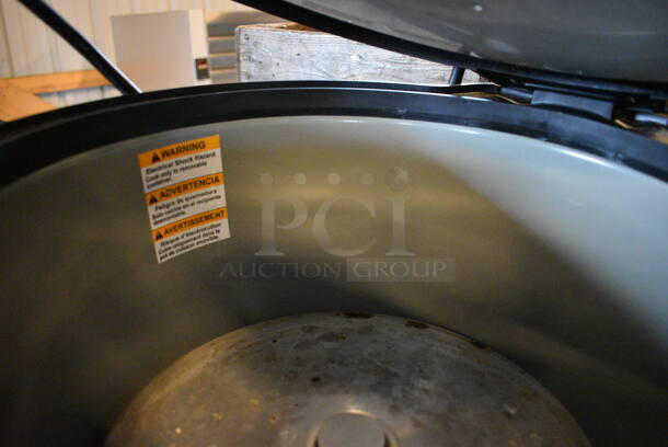 Proctor Silex Stainless Steel Commercial Countertop Rice Cooker. 18x14x13 - Image 4 of 4
