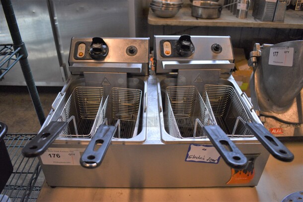 NICE! Vollrath Model FFA7020 Stainless Steel Commercial Countertop Electric Powered 2 Bay Fryer w/ 4 Metal Fry Baskets. 23x17x12. Tested and Working!