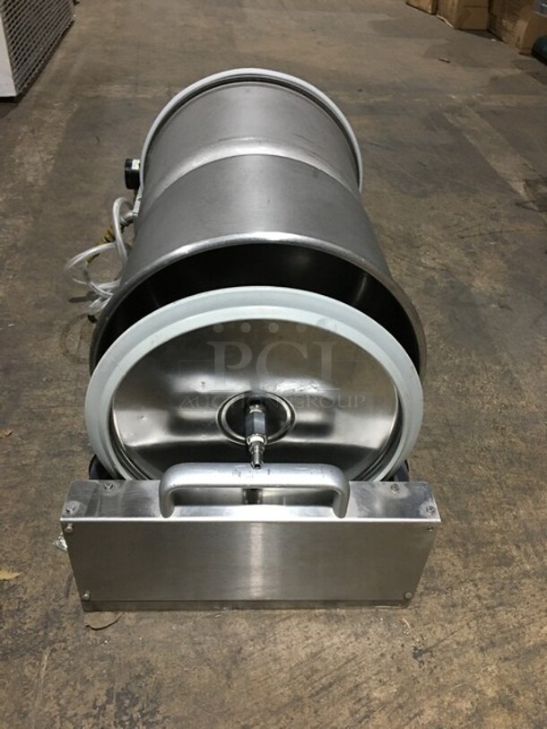 Biro Commercial Countertop Vacuum Tumbler! With 2 Barrels! Model VTS44! - Image 4 of 10