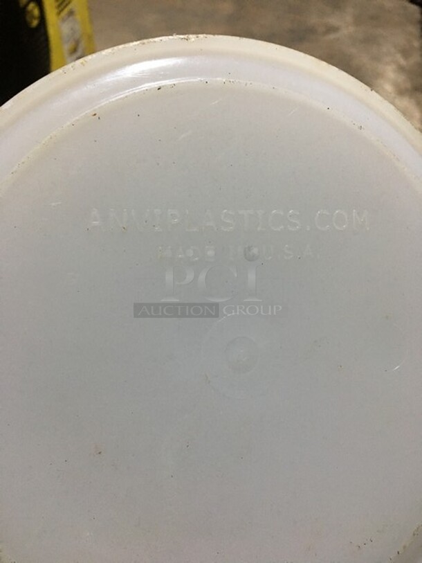 Round Poly Food Containers! 5 X Your Bid! - Image 5 of 6