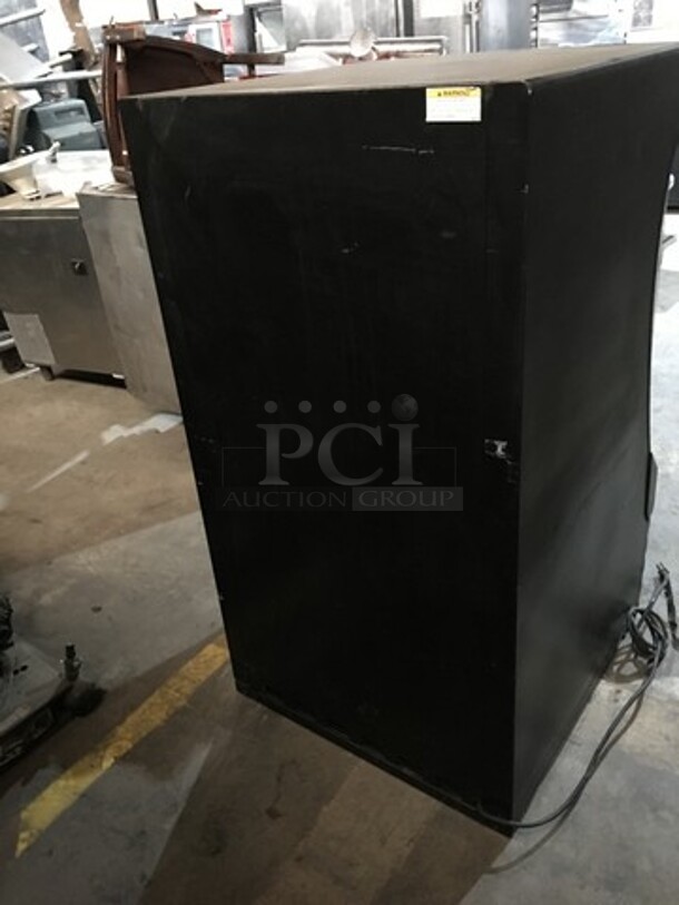 Beverage Air Commercial Refrigerated Grab-N-Go Display Case! Model BZ131B Serial 9904575! 115V 1Phase! - Image 3 of 7