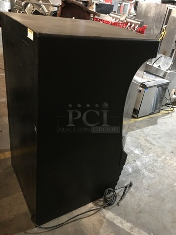 Beverage Air Commercial Refrigerated Grab-N-Go Display Case! Model BZ131B Serial 9904575! 115V 1Phase! - Image 4 of 7