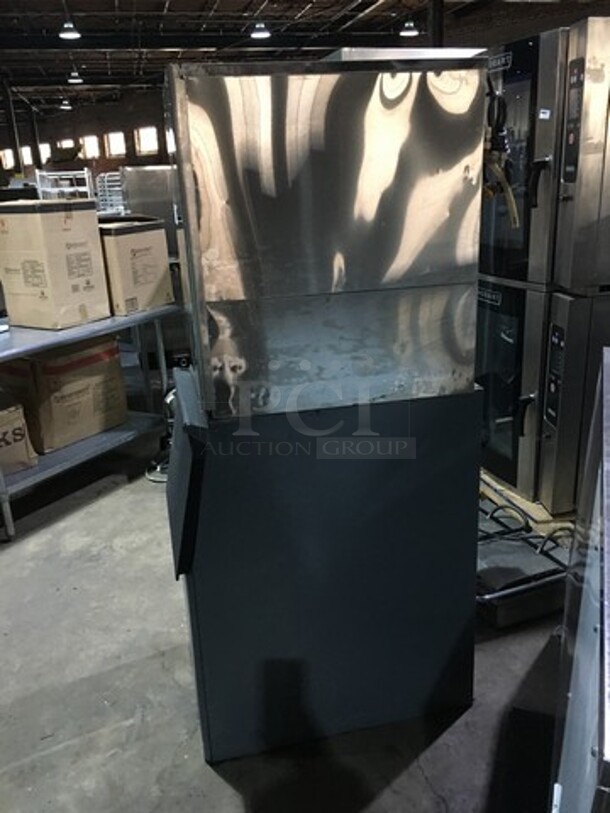 Hoshizaki Commercial Ice Making Machine! With Ice Bin! All Stainless Steel! Model KM500MWH Serial Q03919F! 115/120V 1Phase! On Legs! 2 X Your Bid! Makes One Unit! - Image 2 of 7