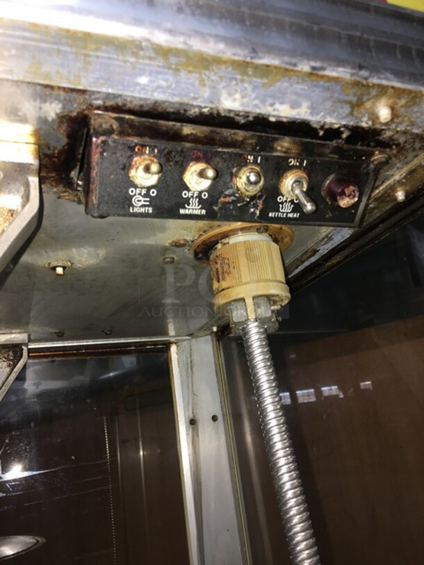 Gold Medal Whiz Bang Popcorn Machine Showcase! Model 2003 Serial RWUS13303! 120V 1Phase!  - Image 8 of 10