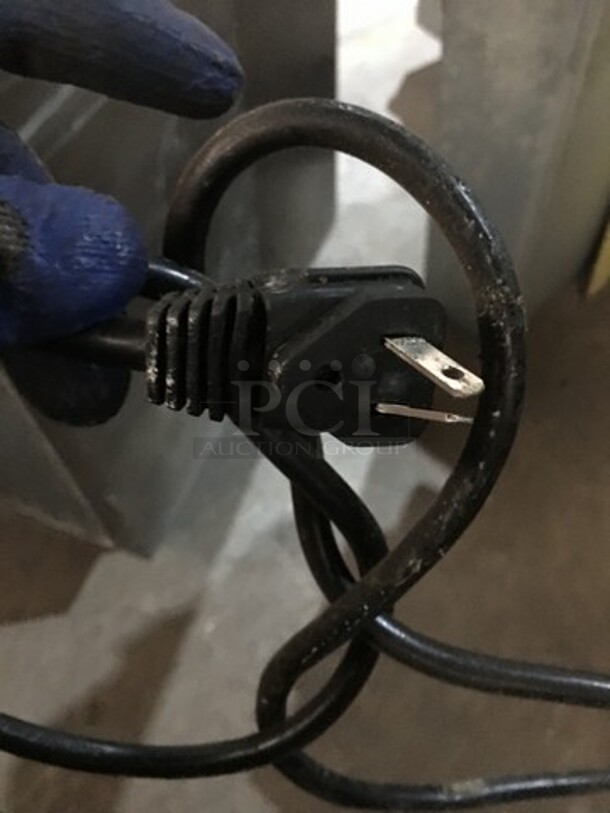 Traulsen Stainless Steel Split Door Reach In Cooler! 115V 1 Phase! On Casters! - Image 9 of 9
