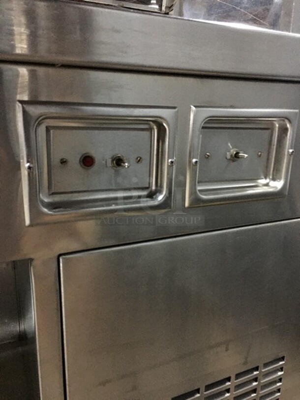 Nice! Dunhill Refrigerated Cold Pan/Salad Bar Work/Serving Station! With Underneath Storage Space! With Sneeze Guard! All Stainless Steel! Model C560MO Serial 08288! 120V! On Casters! - Image 9 of 11