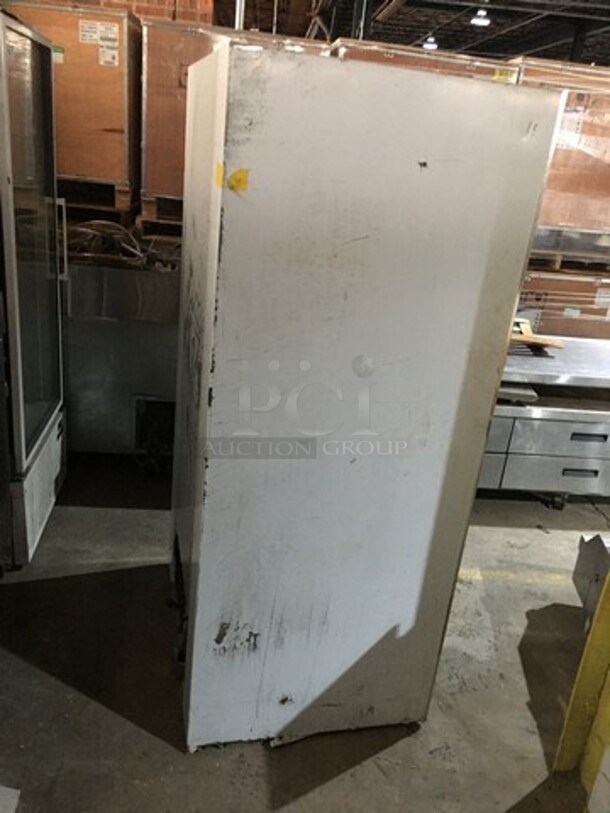 Leader Reach In Cooler Merchandiser! With 2 Glass Sliding Doors! With Poly Coated Racks! Model LS38SC Serial PZ01C1816! 115V 1 Phase! - Image 3 of 9