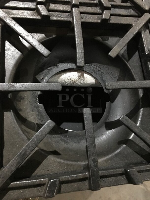 Vulcan Commercial Natural Gas Powered 6 Burner Stove! With Full Size Oven Underneath! All Stainless Steel! On Legs!  - Image 7 of 12