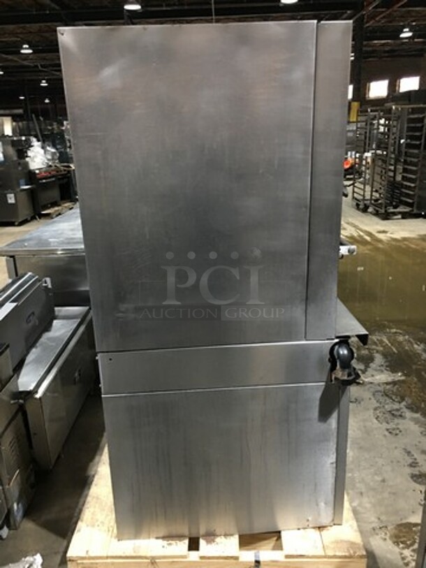 Nice! Jade Range Natural Gas Powered Upright Char Broiler Grill! With Double Oven! All S.S. Body! - Image 3 of 11