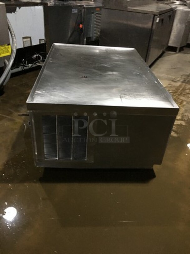 Delfield Commercial Refrigerated 2 Drawers Chef Base! All Stainless Steel! Model 17C52P Serial 1807150001526! 115V 1Phase! - Image 3 of 9