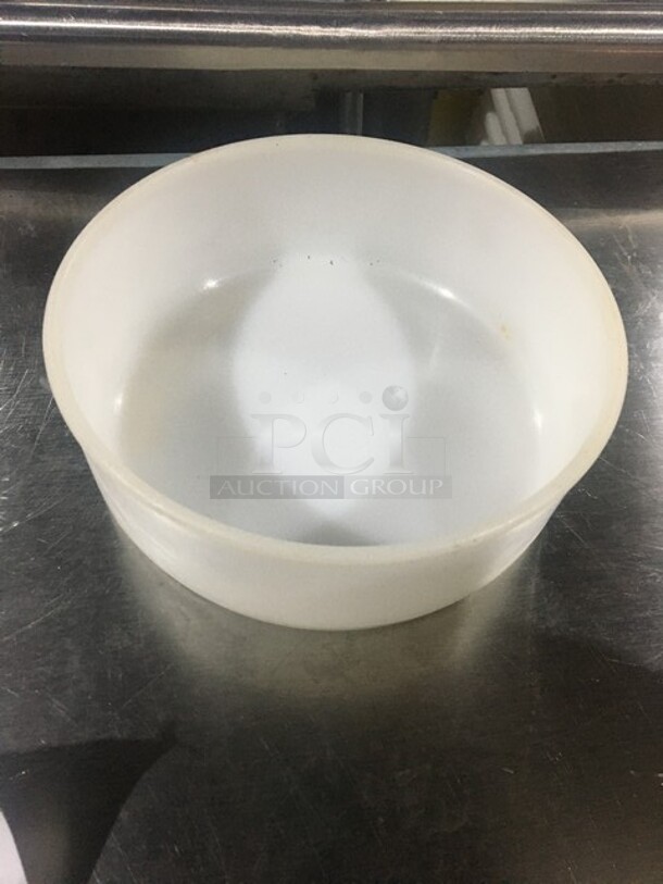 Round Poly Food Containers! 5 X Your Bid! - Image 2 of 6