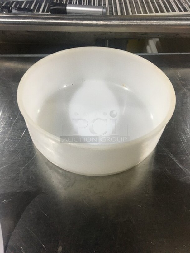 Round Poly Food Containers! 5 X Your Bid! - Image 6 of 6