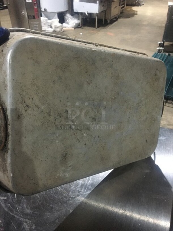 Roasting/Baking Pan! 2 X Your Bid! - Image 2 of 4