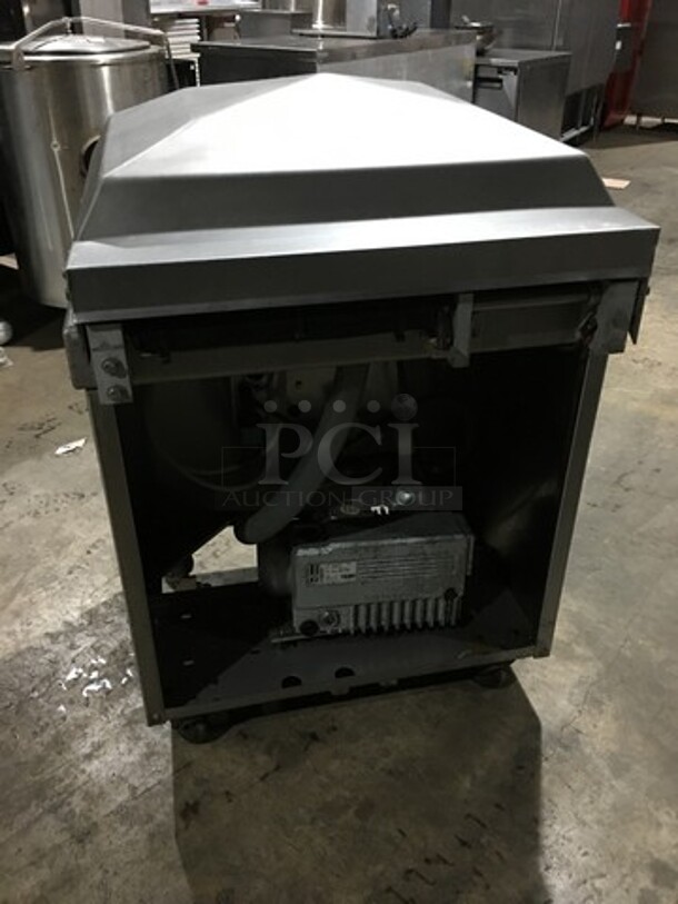 Sipromac Commercial Floor Style Single Chamber Vacuum Sealing Machine! All Stainless Steel! On Casters! - Image 4 of 9