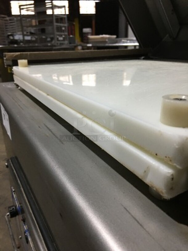 Sipromac Commercial Floor Style Single Chamber Vacuum Sealing Machine! All Stainless Steel! On Casters! - Image 7 of 9